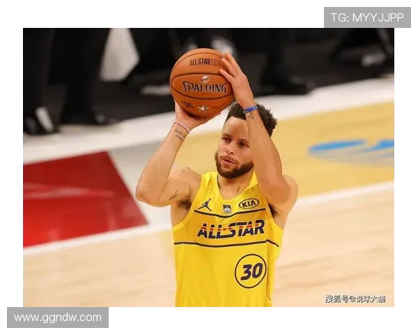 NBA全明星赛库里的精彩表现：回顾库里在全明星赛中的巅峰表现