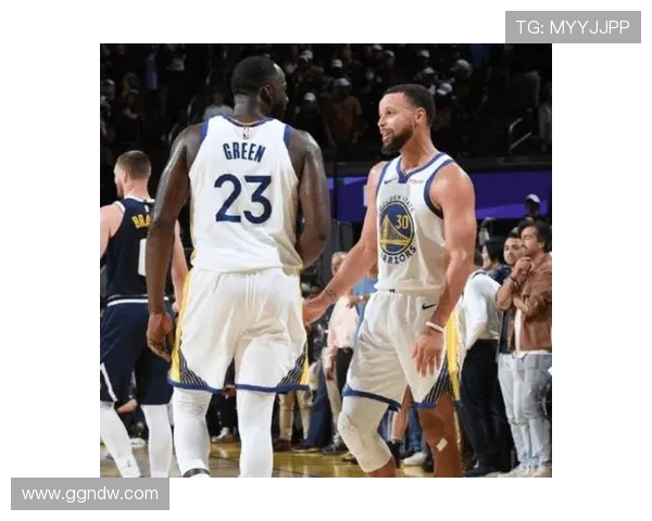 勇士四大高薪球员缺阵仍力克掘金展现团队实力